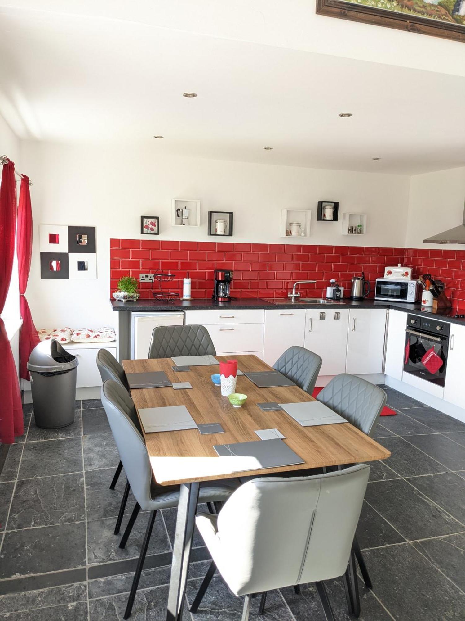 Knights Town Shore Cottage - Cosy Comfort At The Sea מראה חיצוני תמונה